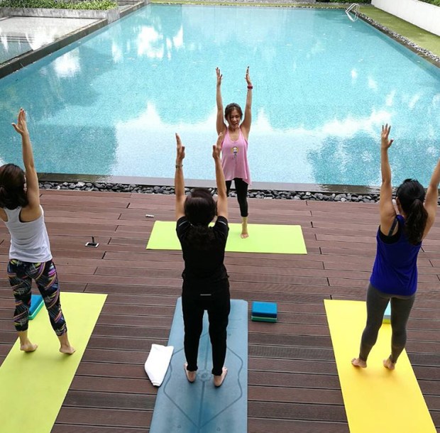 โยคะฝั่งธน,โยคะปิ่นเกล้า,ครูโยคะฝั่งธน,ครูโยคะปิ่นเกล้า,ครูโยคะ,เรียนโยคะ,yoga teacher,yoga class